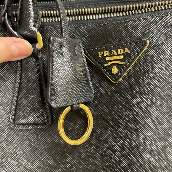 PRADA-Saffiano Galleria Medium (DUSTBAG+BOX) - Picture 14 of 16